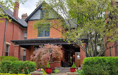 1322 Neil Avenue Columbus, OH 43201