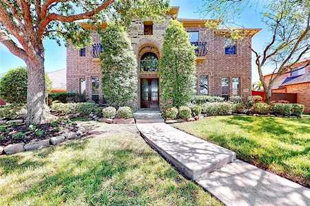 1709 Hunters Forest Friendswood, TX 77546