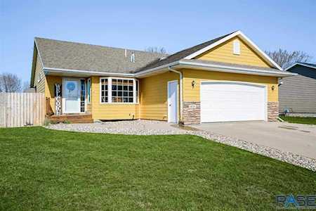 615 Falcon Ave Harrisburg, SD 57032