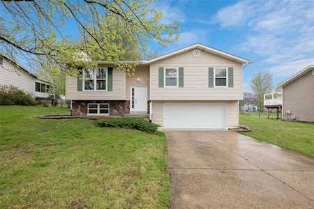 425 Morningside Dr St Peters, MO 63376
