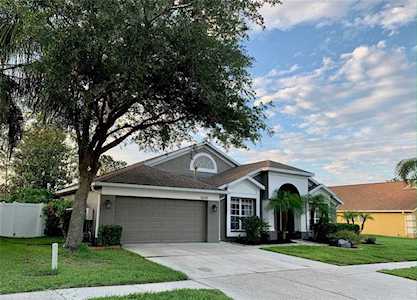 10209 Meadow Crossing Dr Tampa, FL 33647