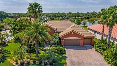 520 Catania Ln Poinciana, FL 34759