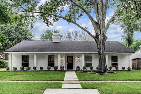 10606 Riverview Dr Houston, TX 77042