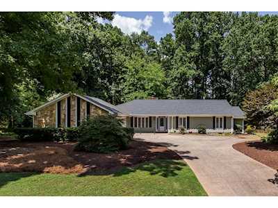 400 Saddle Horn Circle Roswell, GA 30076