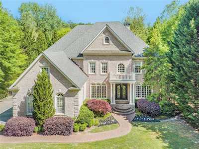 716 Mountain Dr NE Atlanta, GA 30342