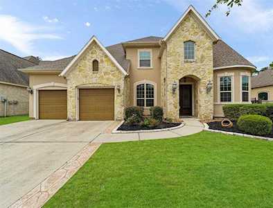 27 Red Moon Place Tomball, TX 77375