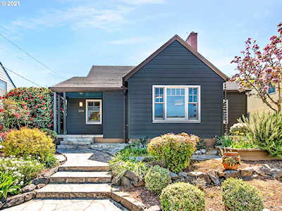 2014 SE Lambert St Portland, OR 97202