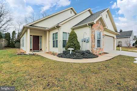 32 Lantern Ln Shippensburg, PA 17257