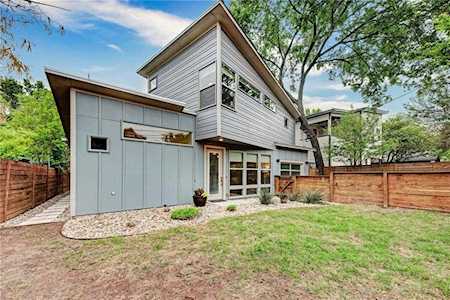 1402 Singleton Ave #A Austin, TX 78702