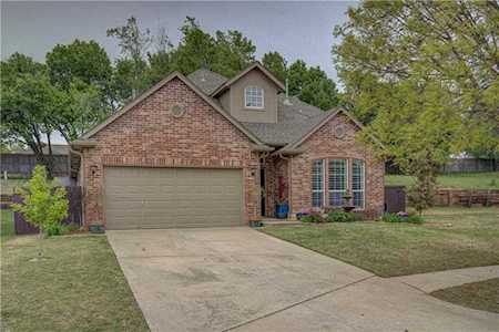 313 Victory Ct Norman, OK 73072