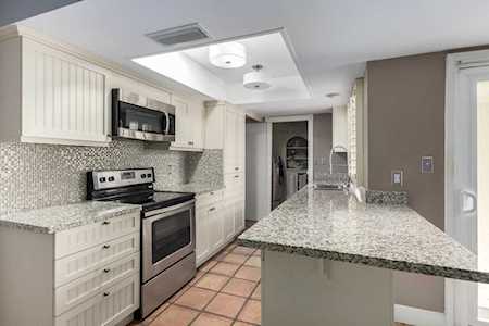 8307 E Indian School Road Scottsdale, AZ 85251