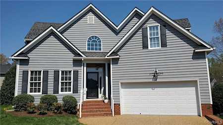 10253 Charter Point Ct Mechanicsville, VA 23116