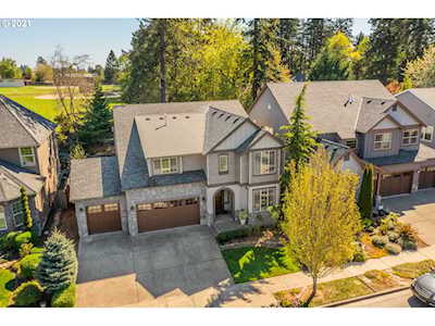 8060 SW Laurelwood Ct Portland, OR 97225