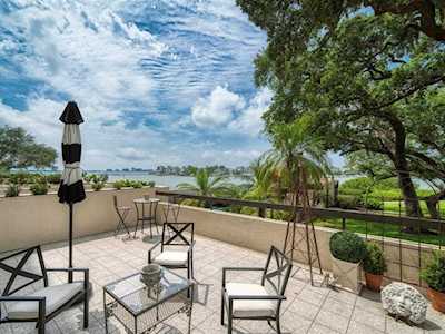4 Belleview Blvd #108 Belleair, FL 33756