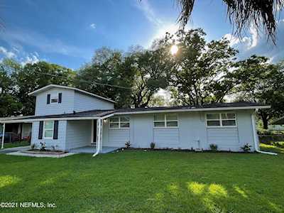 3812 Rodby Dr Jacksonville, FL 32210