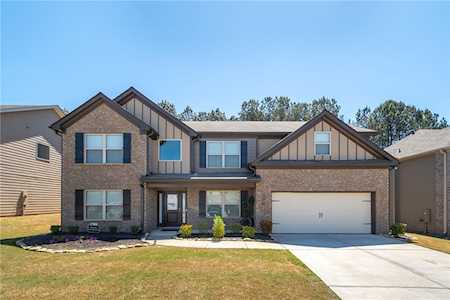 2737 NE Cove View Ct Dacula, GA 30019