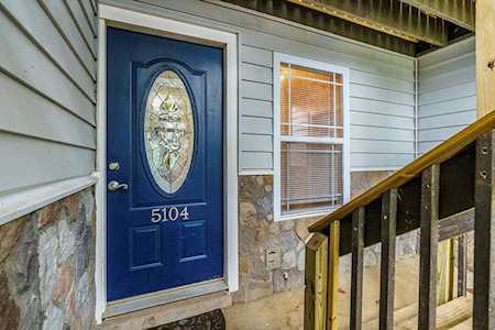 2414 Lake Park Rd Lexington, KY 40502