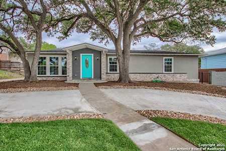 745 Morningside Dr Terrell Hills, TX 78209