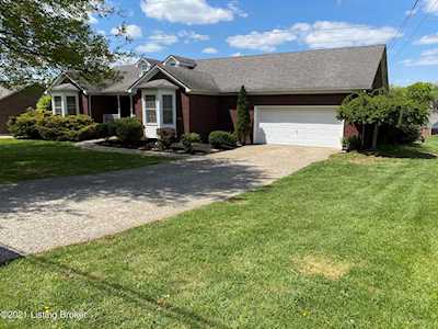 241 Zinnia Way Shepherdsville, KY 40165