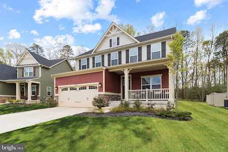 8218 Hickory Hollow Dr Glen Burnie, MD 21060