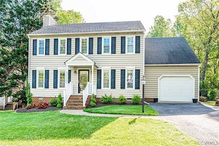 5427 Standing Oak Rd Midlothian, VA 23112