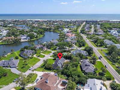 560 Le Master Dr Ponte Vedra Beach, FL 32082