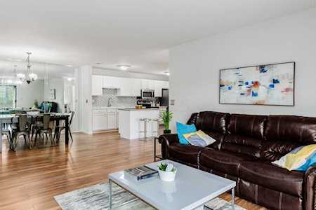 6711 Meadow Creek Drive Columbus, OH 43235
