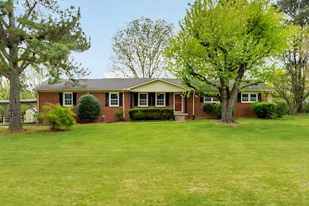 103 Drakewood Dr Portland, TN 37148