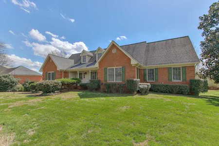 1036 Stirlingshire Dr Hendersonville, TN 37075