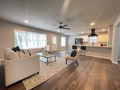 1616 Camero Drive Carrollton, TX 75006