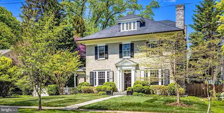 3907 Virgilia St Chevy Chase, MD 20815