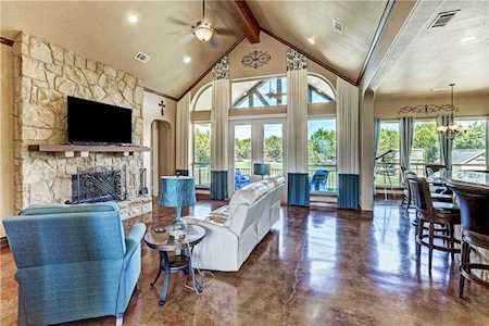 317 Chama TRCE Dripping Springs, TX 78620