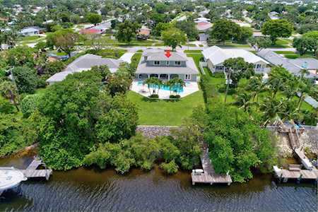 584 Anchorage Drive North Palm Beach, FL 33408