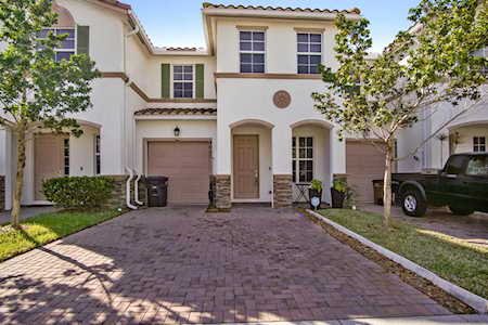 4605 N Tara Cove Way West Palm Beach, FL 33417