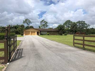 375 Wayman Circle West Palm Beach, FL 33413