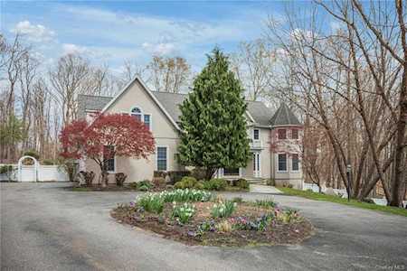 21 Sunderland Lane Katonah, NY 10536