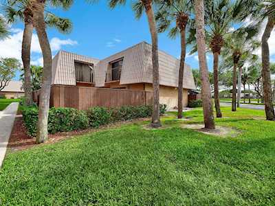 6419 64th Way West Palm Beach, FL 33409
