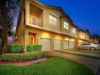 3075 Grandiflora Drive Green Acres, FL 33467
