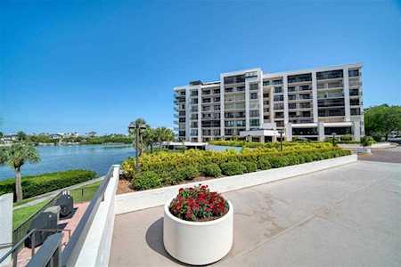 8 Belleview Blvd #203 Belleair, FL 33756