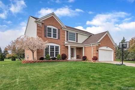 45389 Seabrook Dr Canton Twp, MI 48188