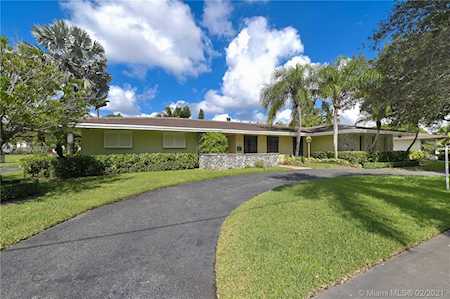 11700 SW 72nd Ave Pinecrest, FL 33156