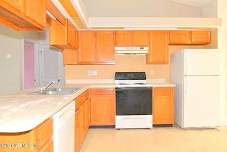 3877 Star Leaf Rd Jacksonville, FL 32210