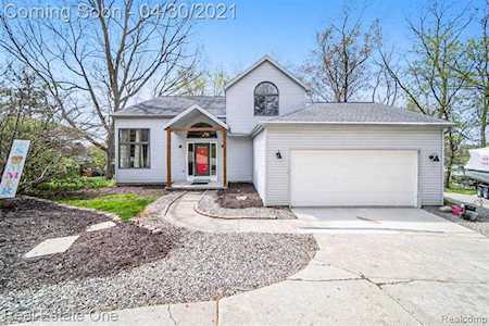 10846 Glengary Crt Green Oak Twp, MI 48189