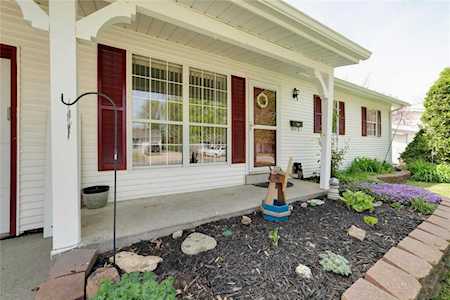 204 Bittersweet Dr Ofallon, MO 63366