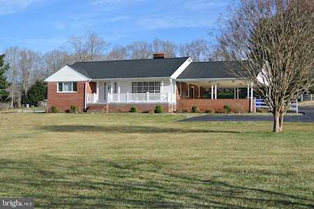 8710 Port Tobacco Rd La Plata, MD 20646