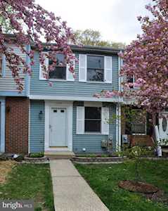 7944 Sutherland Ct Pasadena, MD 21122