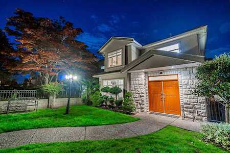 286 E 63rd Avenue Vancouver, BC V5X 2J7