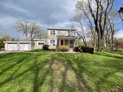 216 S Shore Dr Island Lake, IL 60042