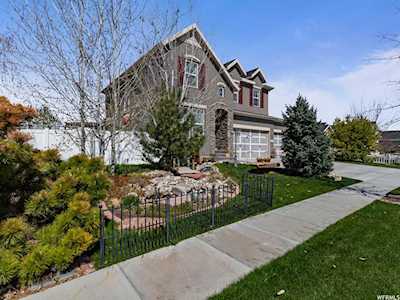 1696 S W 2095 Woods Cross, UT 84087