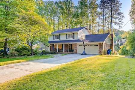 4918 Leeds Ct Dunwoody, GA 30338